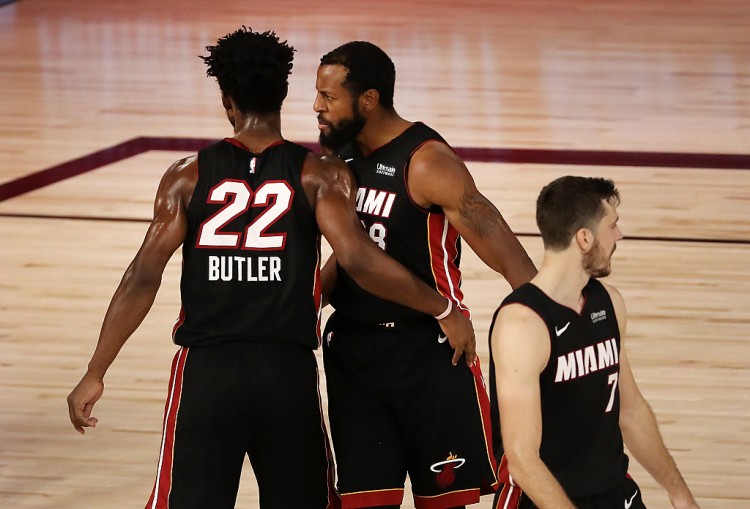 鄧?yán)S：巴特勒做的事和一哥很像 我們有些日子沒(méi)這樣的球員了