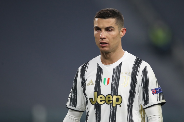 都體：C羅當(dāng)初沒有簽保證補(bǔ)償三個(gè)月薪水的文件，向尤文討薪遇阻