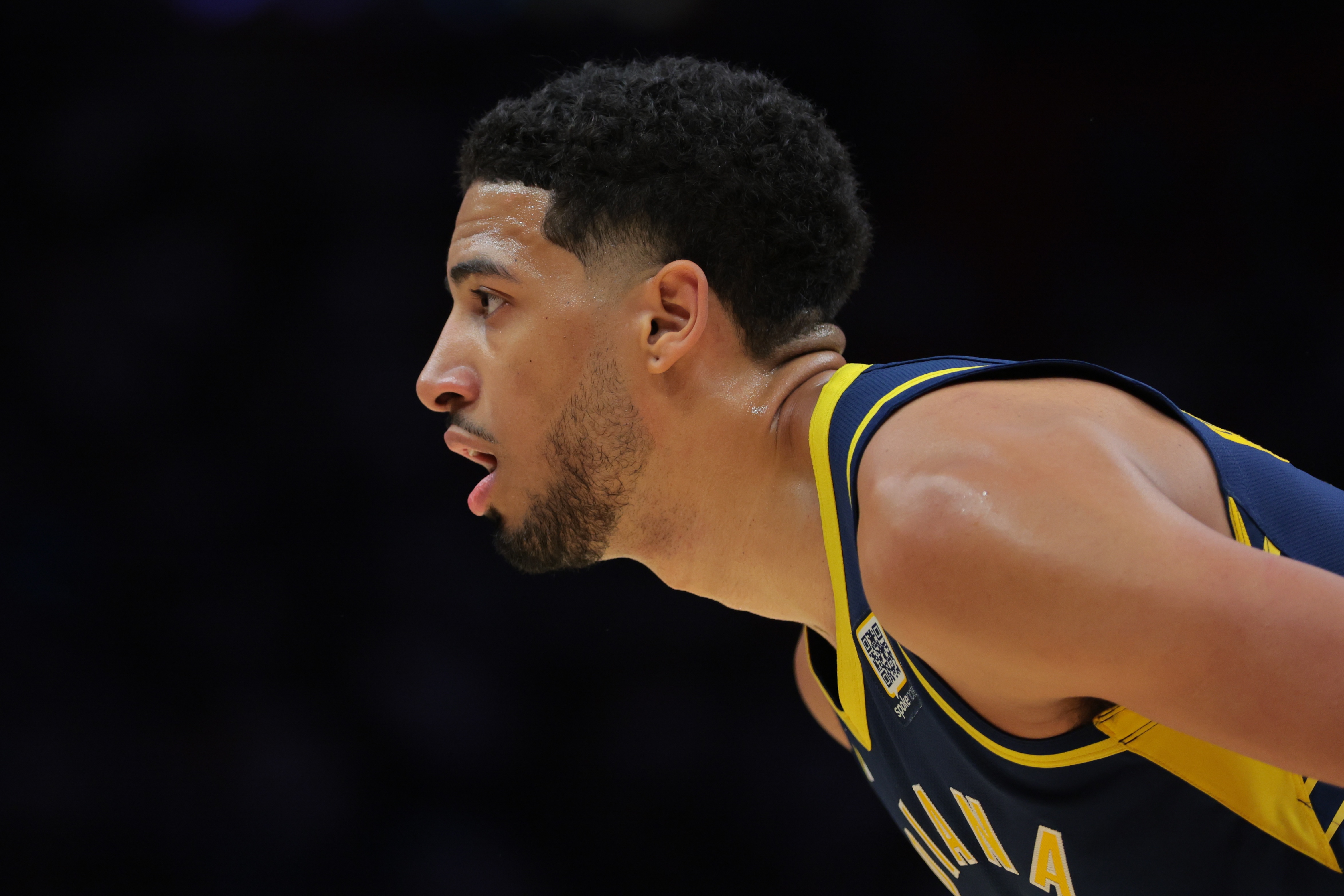 哈利伯頓:我賽前看了自己上一次對陣火箭的表現(xiàn) 自我反思很重要